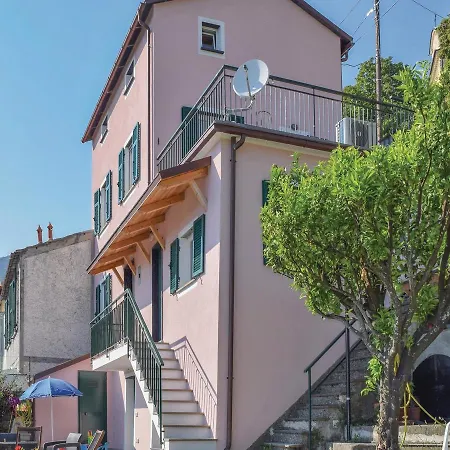 Casa Camelia